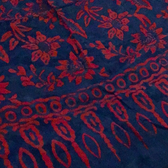 Tropical Pareo/Sarong Royal Blue Floral Print - Picture 3 of 4